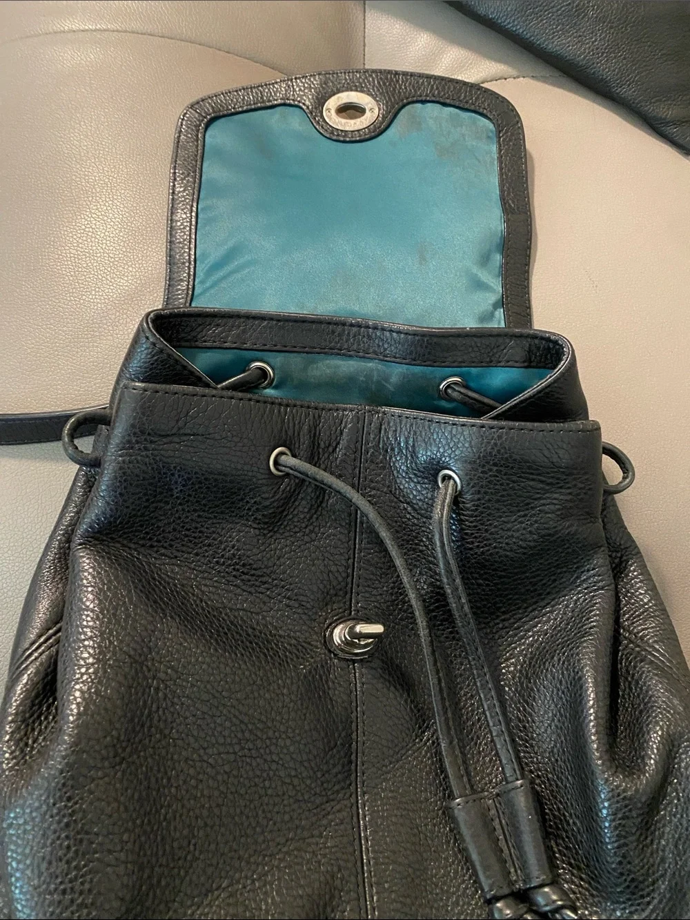 Coach vintage 9791 black leather daypack backpack purse